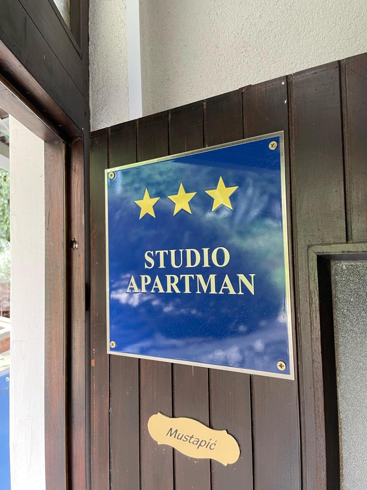 Ferienwohnung Morska Postelja - Sea Bed Omiš Exterior foto