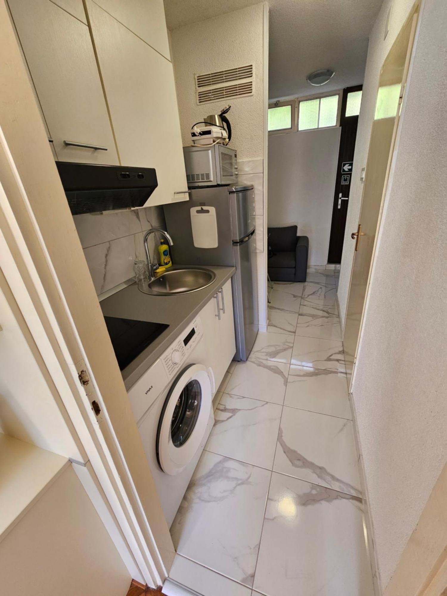 Ferienwohnung Morska Postelja - Sea Bed Omiš Exterior foto